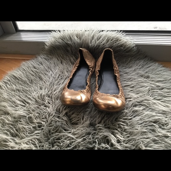 Tory Burch Shoes - ***Sunday Sale*** Tory Burch Flats